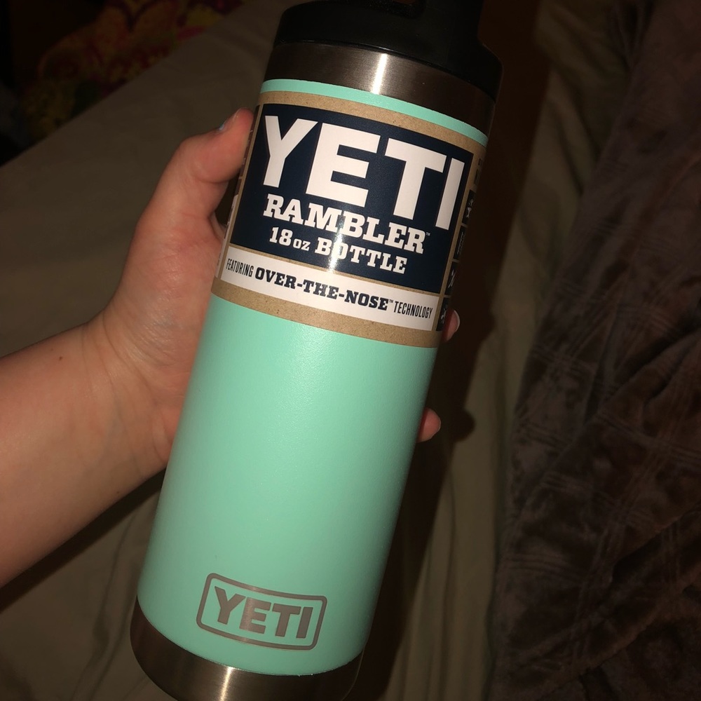 Never Used Yeti 18oz Rambler